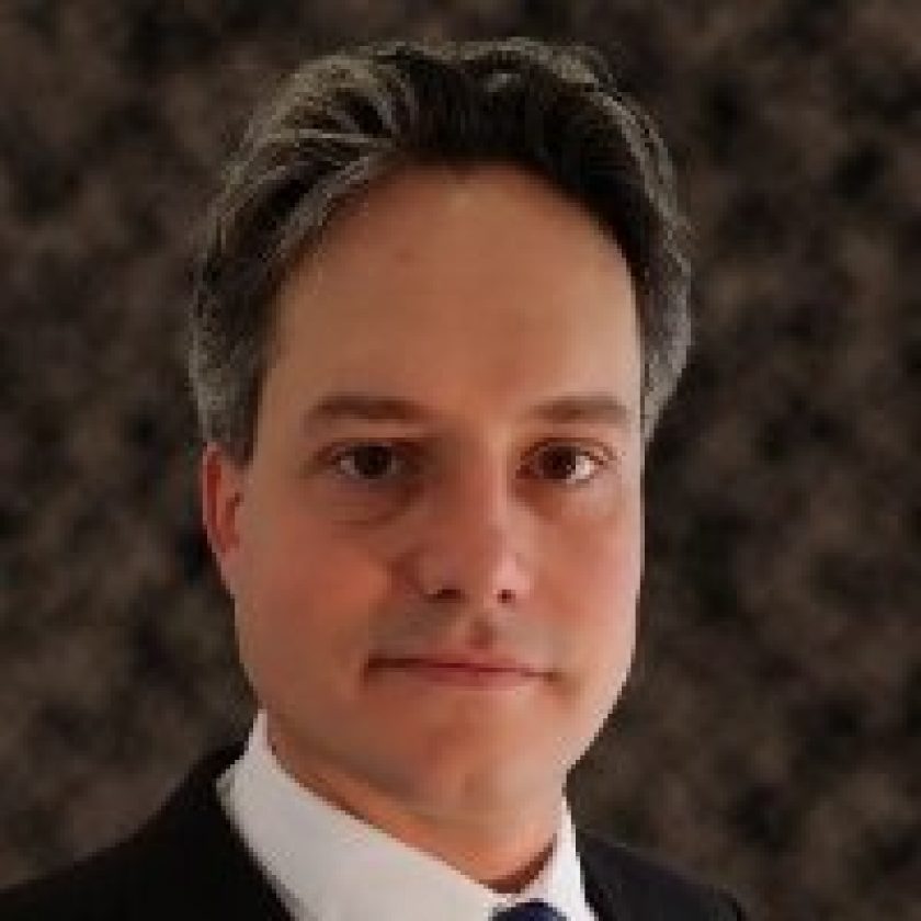 Henning Braunisch Headshot