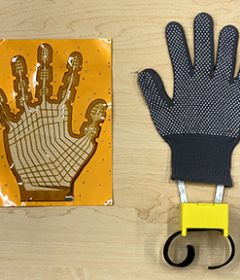 A smart glove with its own sense of touch Thumbnail